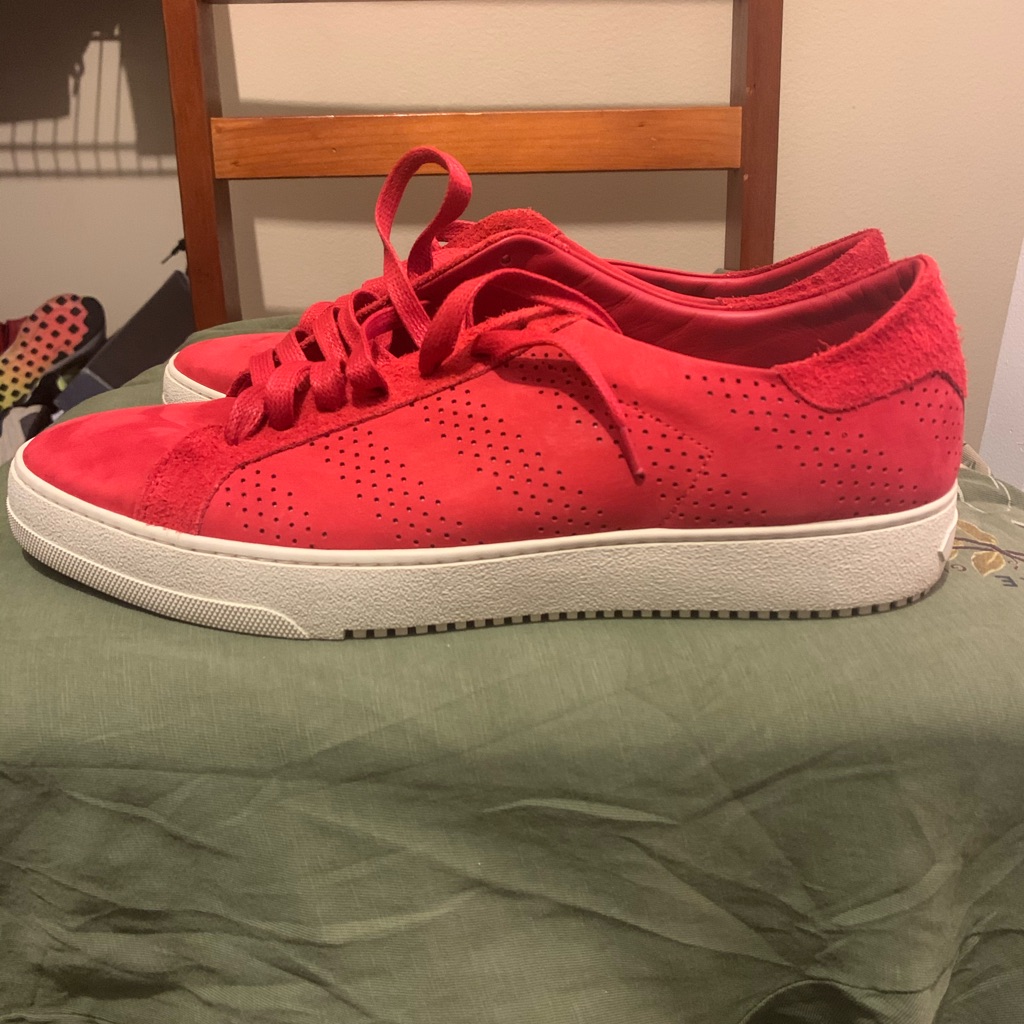 Off White Size 44